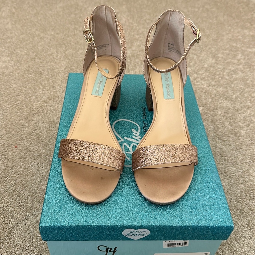 Betsy Johnson Glitter shoes